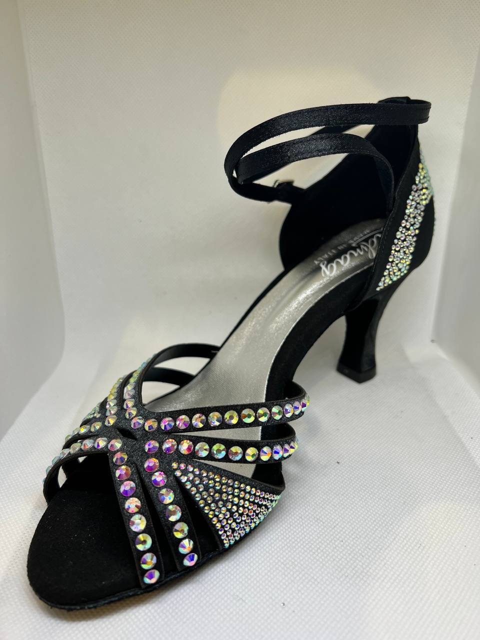 Swaroskata black classic