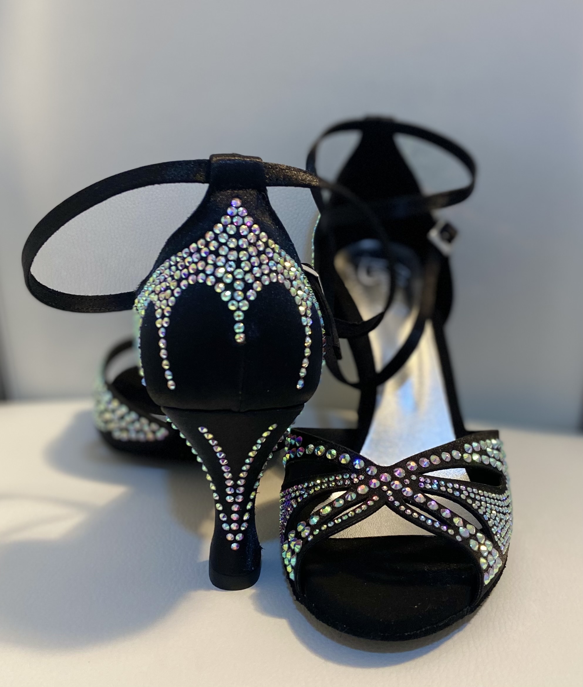 Farfalla black swaroskata