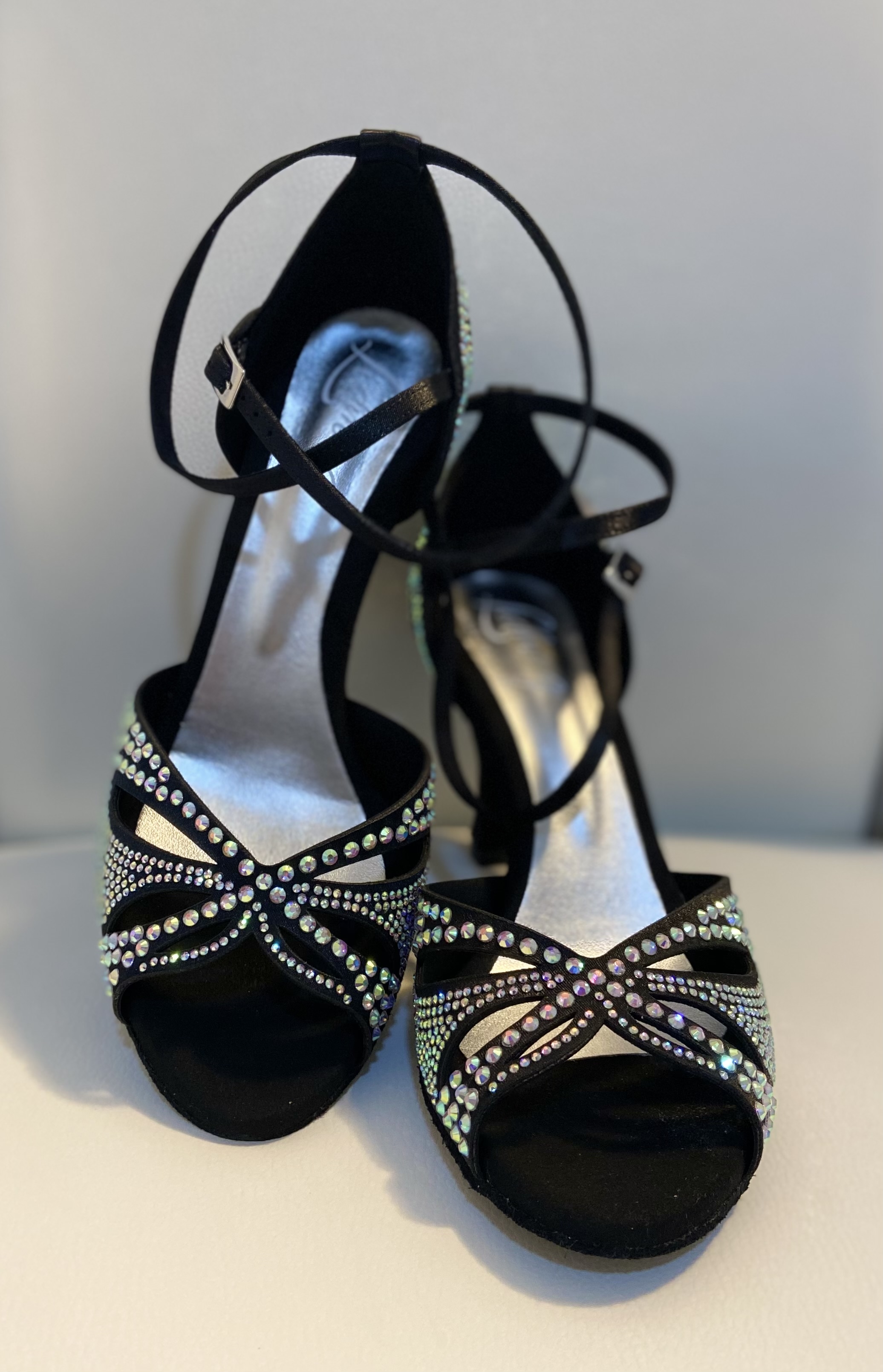 Farfalla black swaroskata